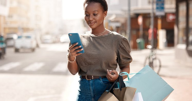 los-compradores-de-ee-uu-lideran-las-compras-en-la-tienda